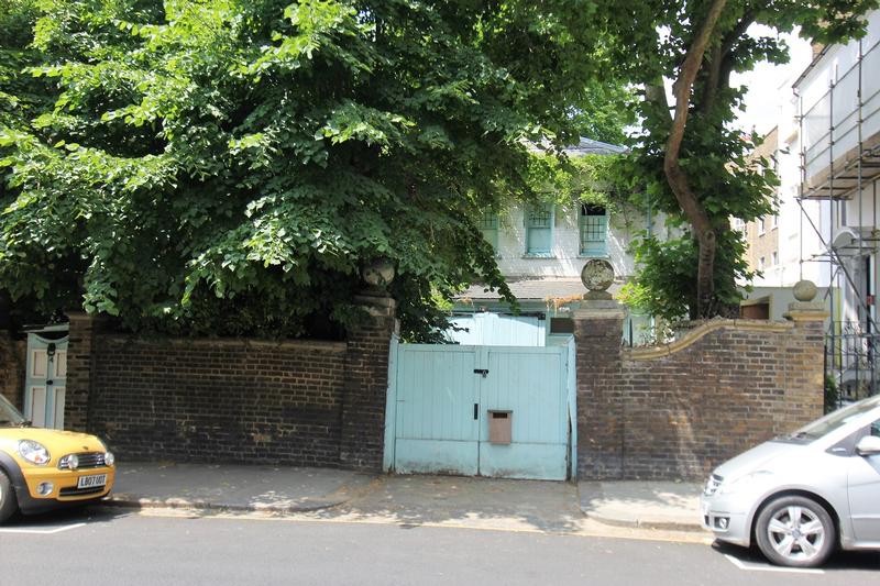 Laurence Olivier and Vivien Leigh Home - Durham Cottage - History's Homes 