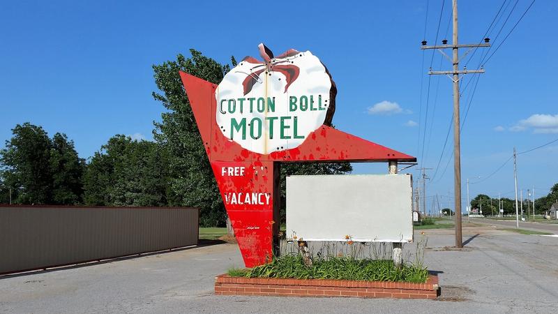 Cotton Boll Motel - Canute - History's Homes