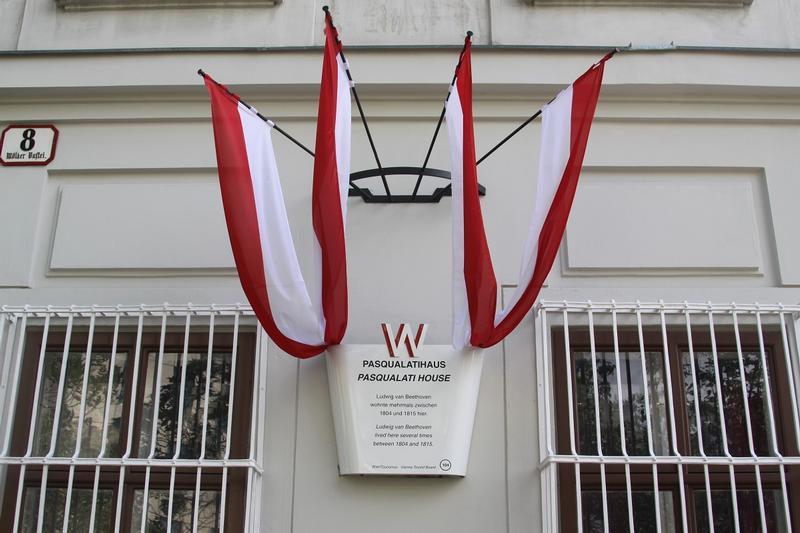 Pasqualatihaus sign - Vienna - History's Homes