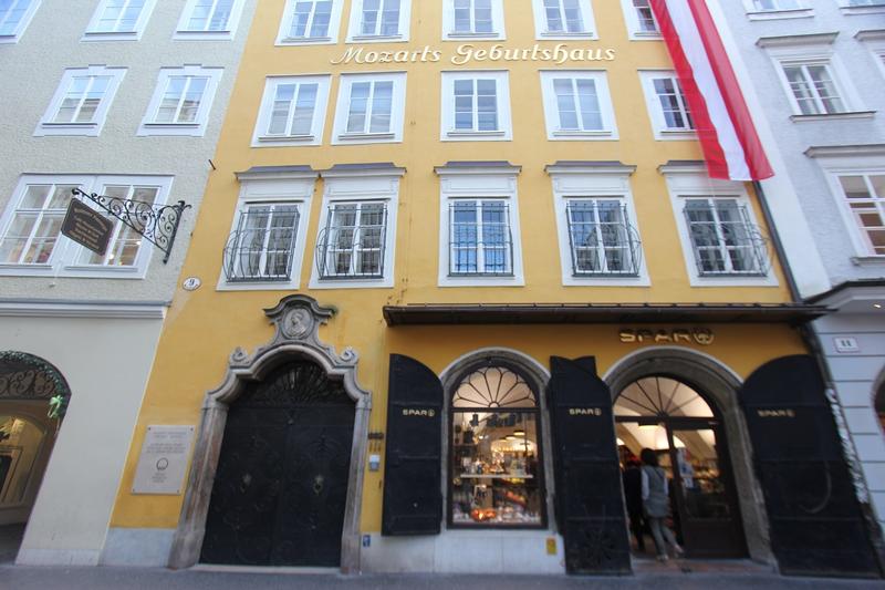 Mozart Geburtshaus - Salzburg - History's Homes