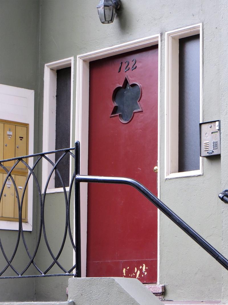 Janis Joplin Home fron door - Lyon Street - History's Homes