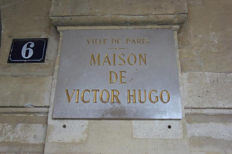 Maison de Victor Hugo sign - Paris - History's Homes