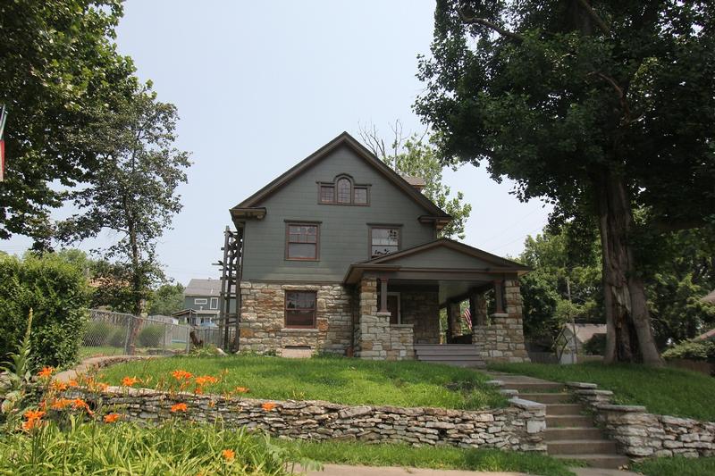 Joan Crawford Home - Kansas City - History's Homes