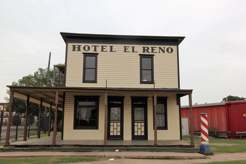 Hotel El Reno side view - El Reno - History's Homes