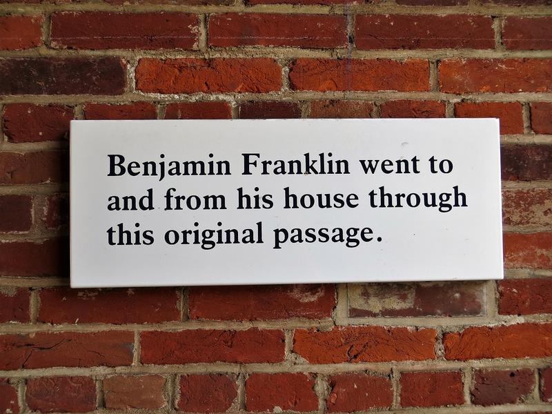 Franklin Court passage sign - Philadelphia - History's Homes