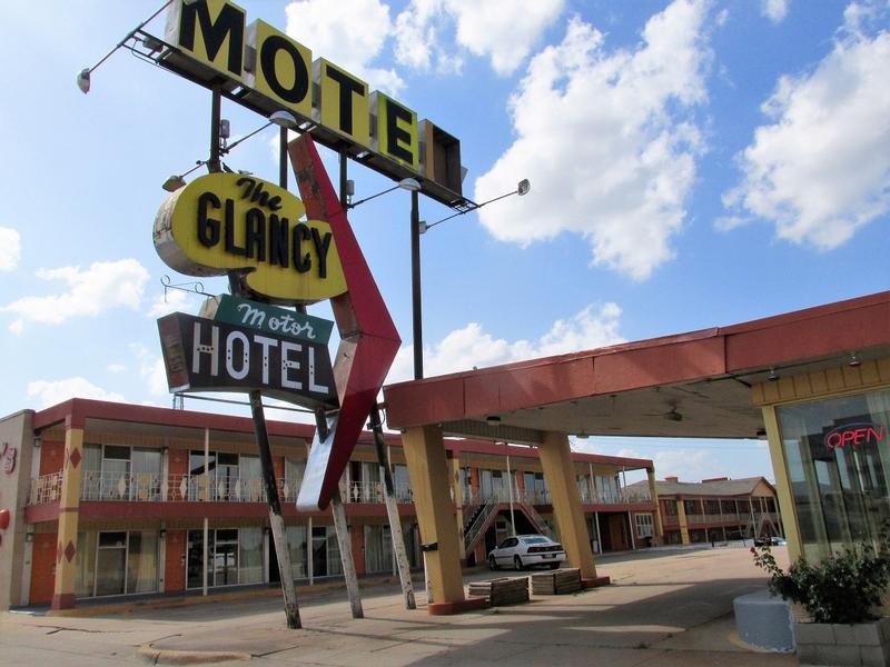 The Glancy Motor Hotel view #2 - Clinton - History's Homes