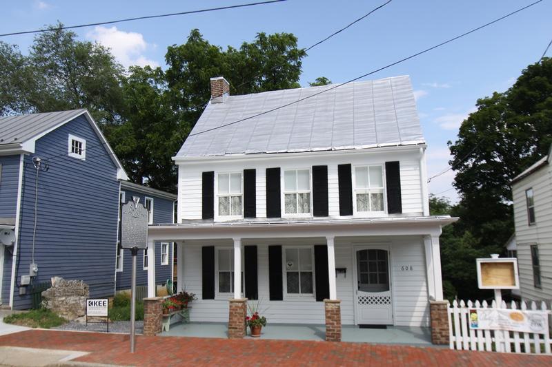 Patsy Cline Home - Winchester - History's Homes