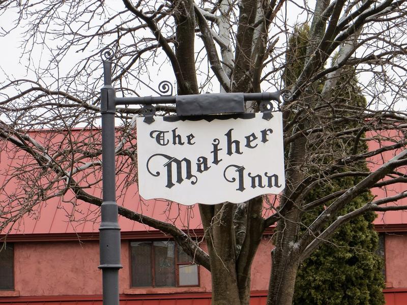 Mather Inn sign - Ishpeming - History's Homes