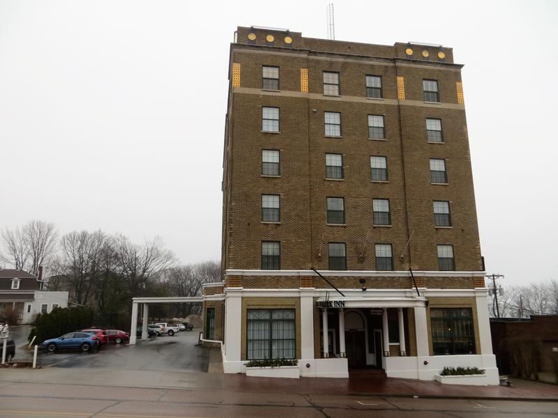 Landmark Inn - Marquette - History's Homes