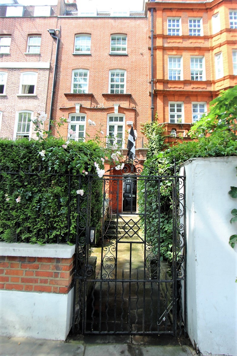 John Barrymore Home - London - History's Homes