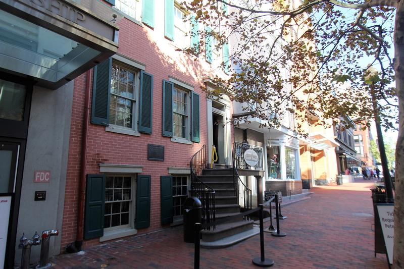 Petersen House side view - Washington, D.C. - History's Homes