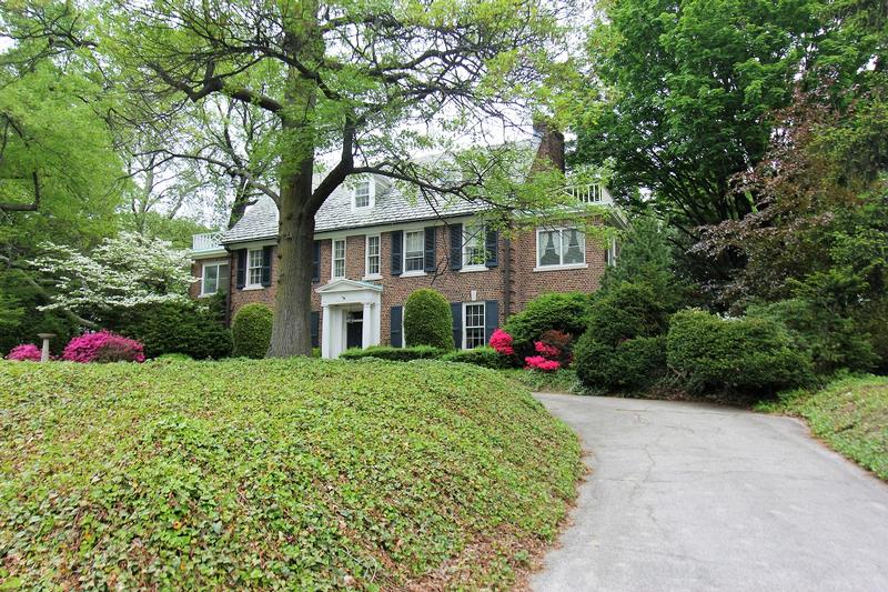 Kelly Family Home street view - Philadelphia - History's Homes