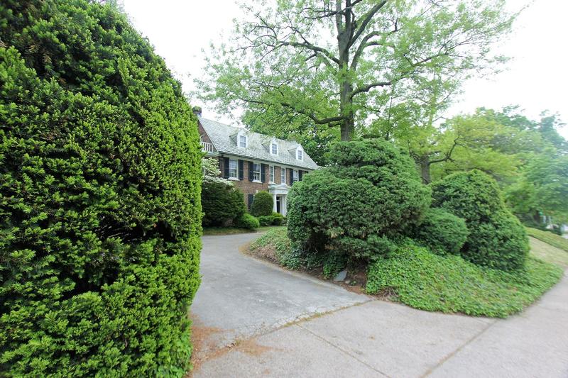 Grace Kelly Home street view - Philadelphia - History's Homes
