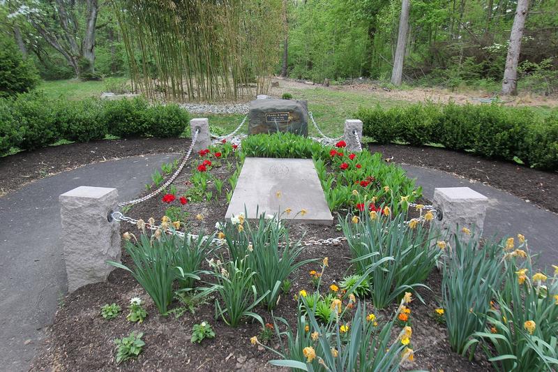 Pearl S. Buck grave - PA - History's Homes